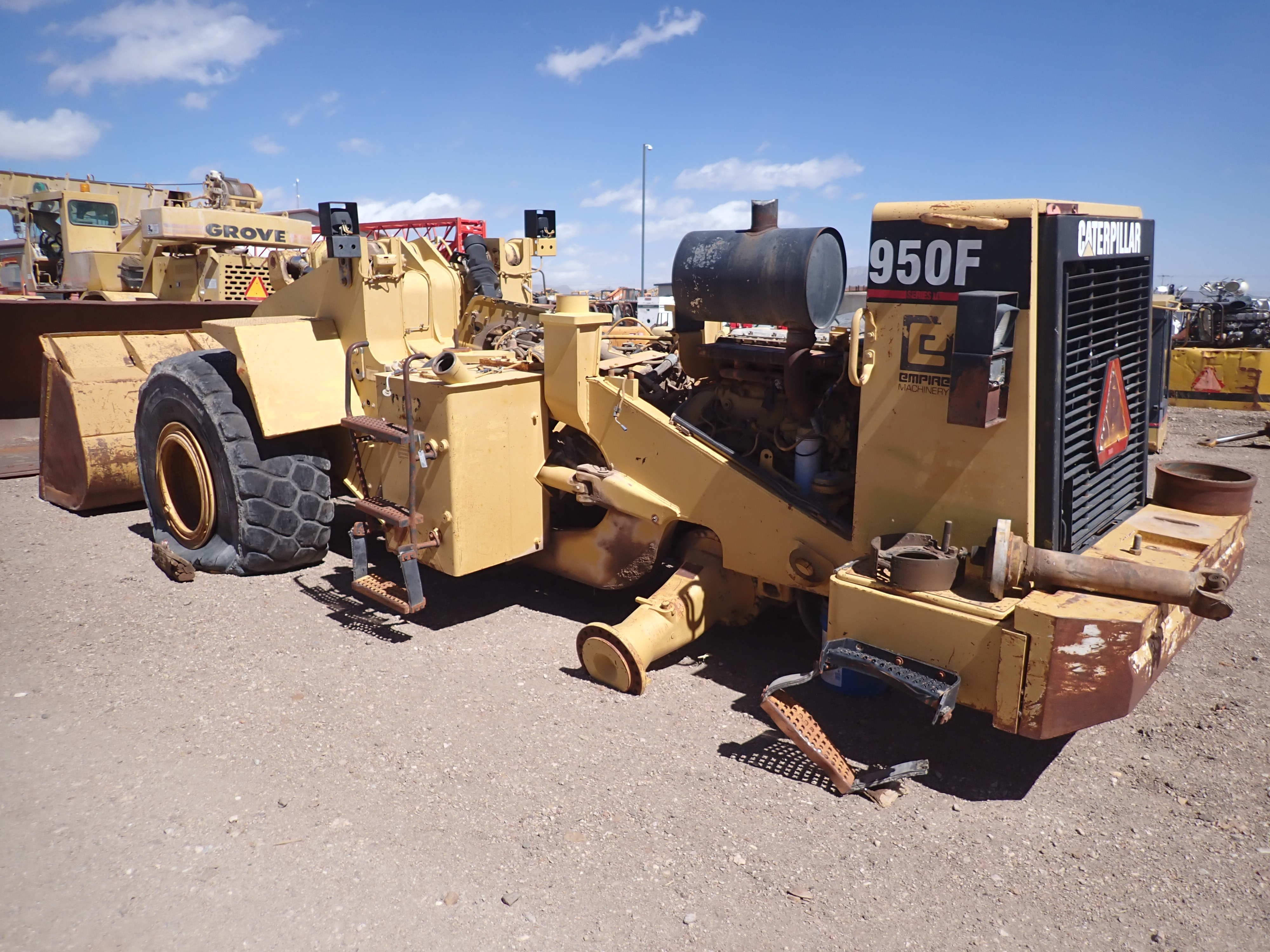 ./imagenes/INVOICE/2019/16290/CARGADOR FRONTAL CAT_950F PARA PARTES (3).JPG